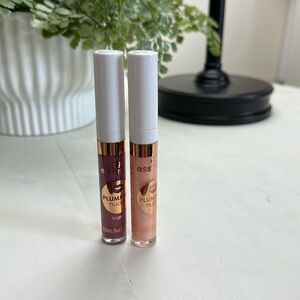 2 x Essence lip gloss